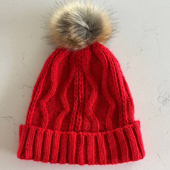 Hunter Vibrant Red Knit Hat with Pom-Pom - Picture 2 of 4